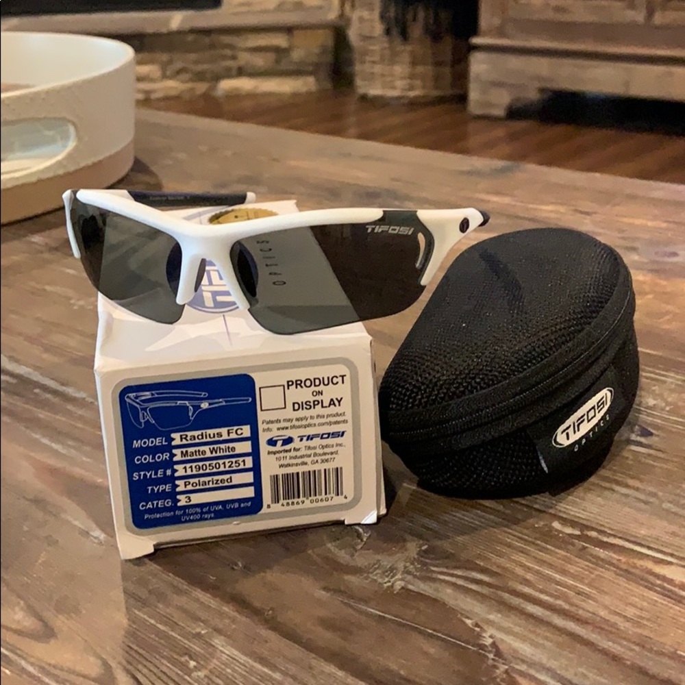 Tifosi Radius FC Polarized Matte White Sunglasses
